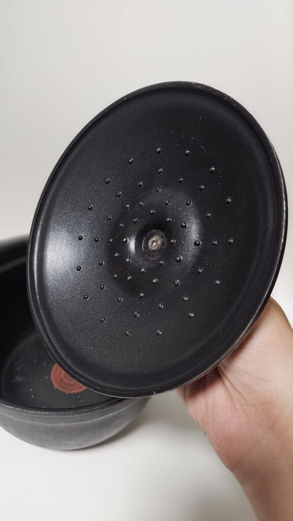 ティファール ライスポットの上蓋の裏側に並んだ突起